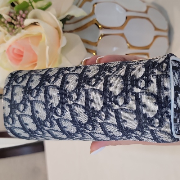 Authentic Dior vintage wristlet - Picture 4 of 10